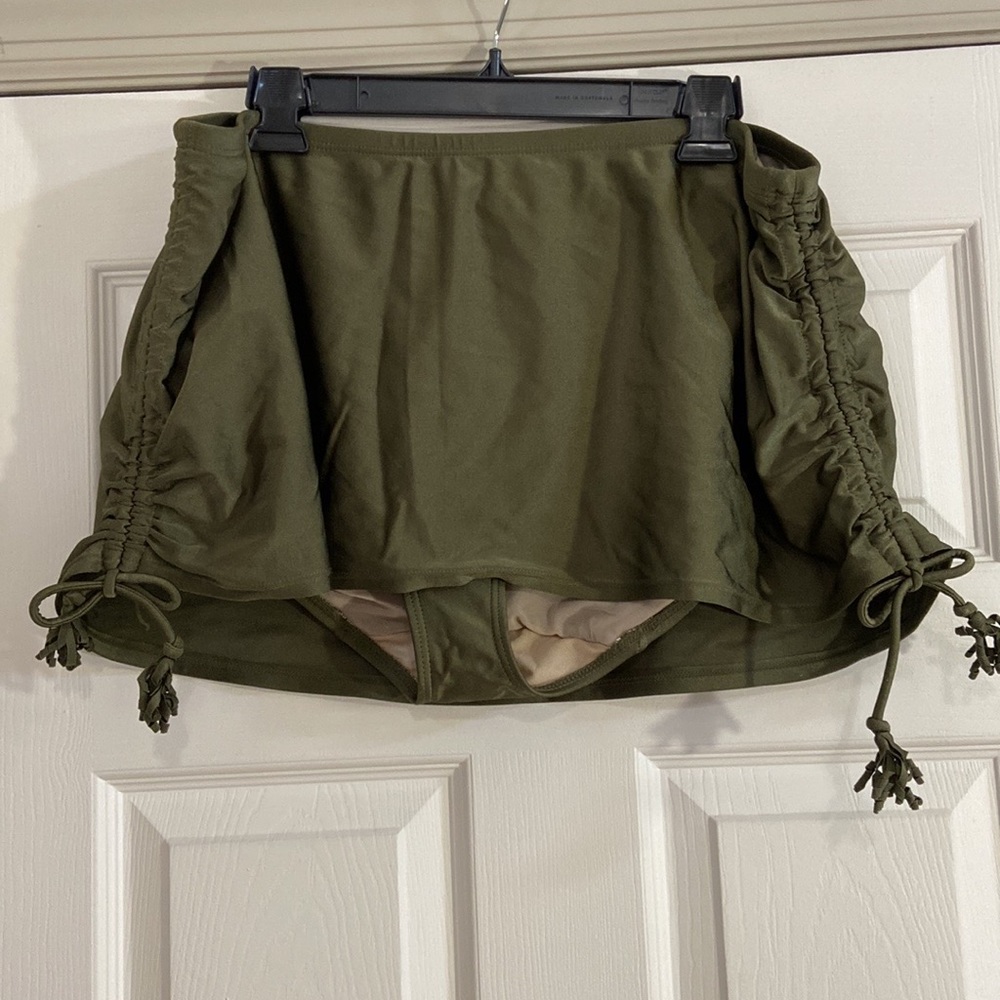 Lane Bryant swim by Cacique swim skirt